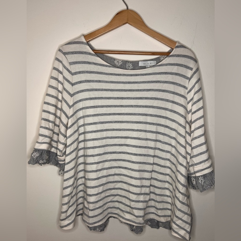 Anthropologie Eri and Ali cream and gray sweater size large.